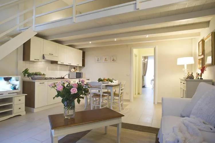 Cevoli Country Resort Lari Apartment
