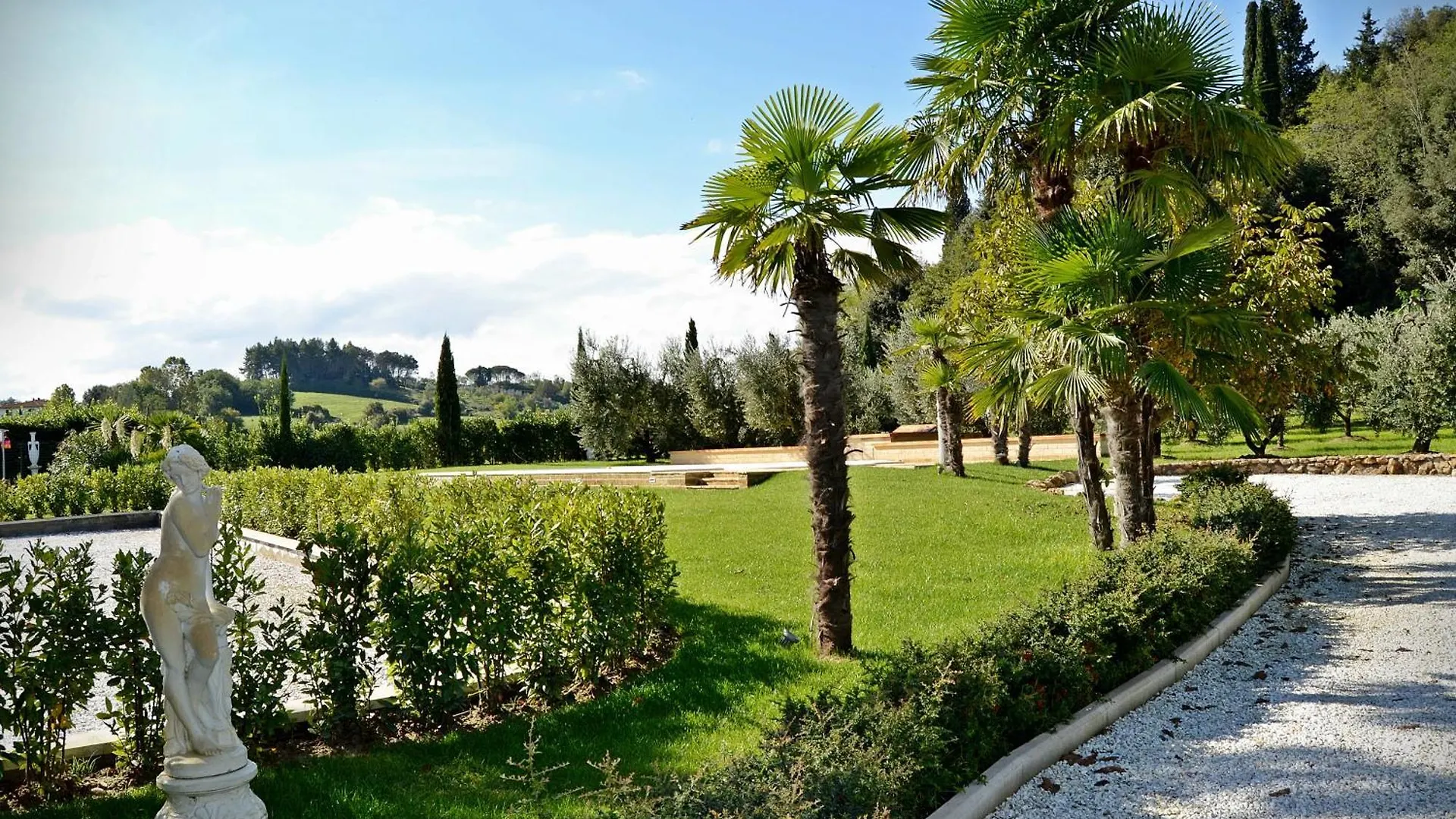 Cevoli Country Resort Lari 0*,  Italy