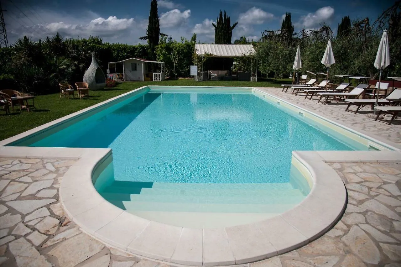 Cevoli Country Resort Lari