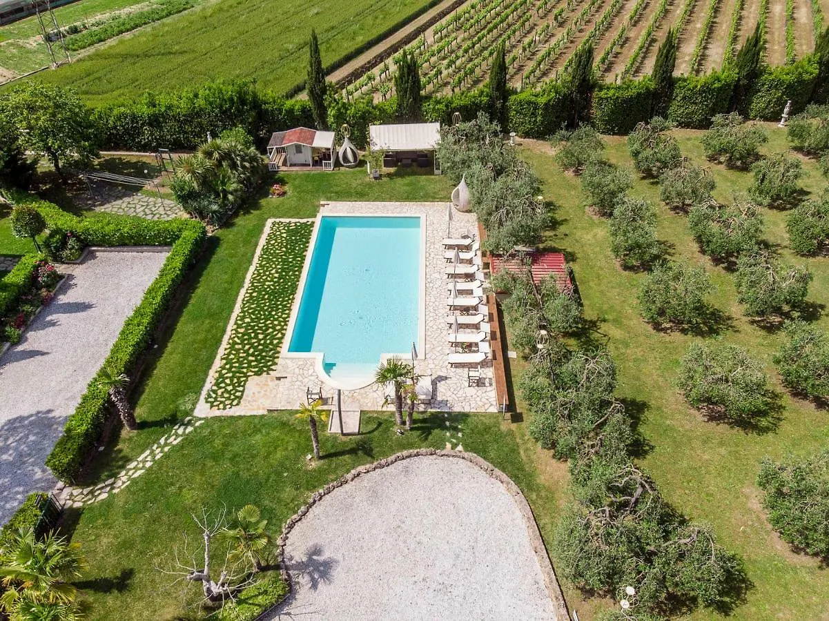 Cevoli Country Resort Lari Italy